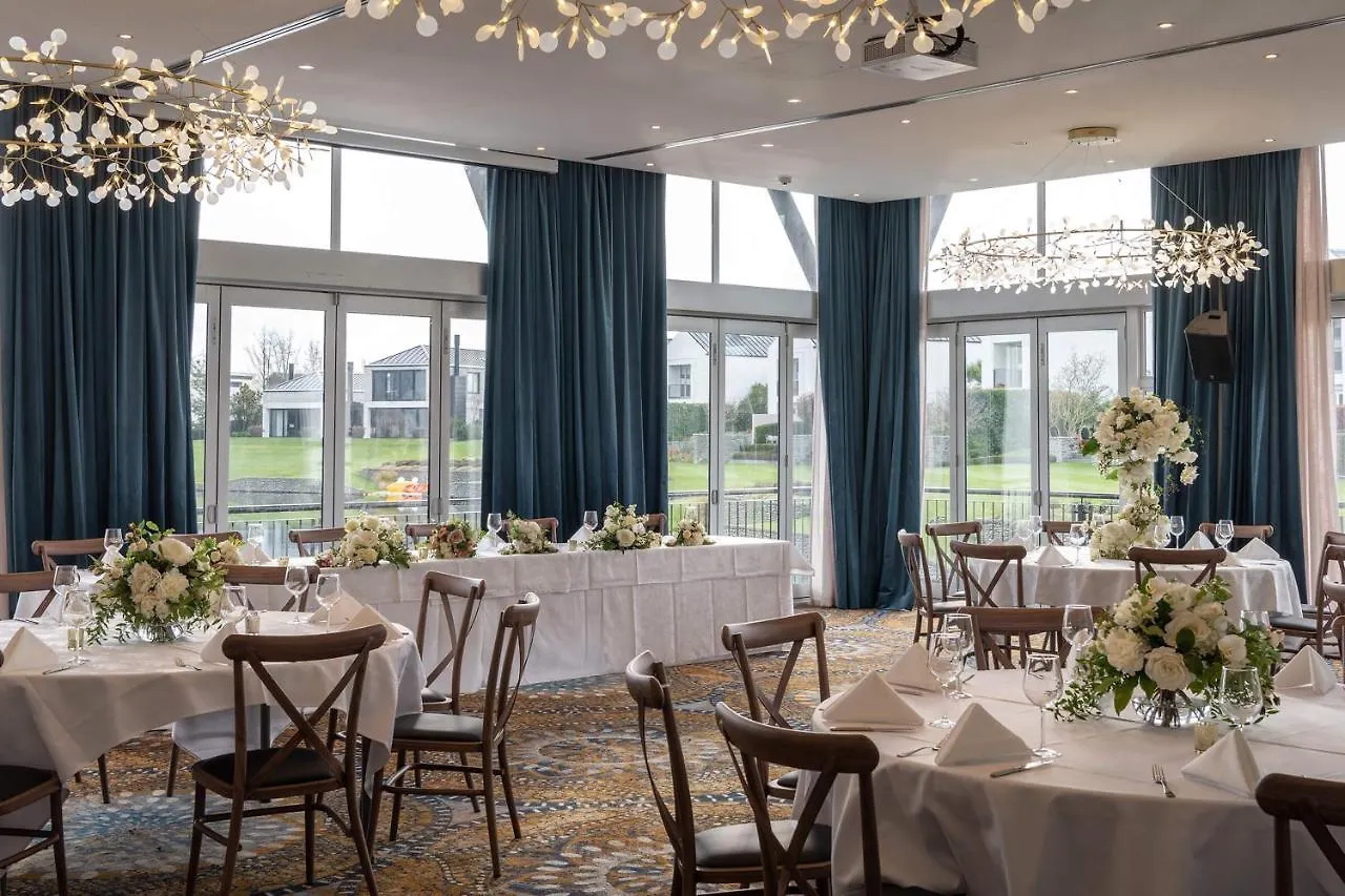 **** Hotel Peppers Clearwater Resort Christchurch New Zealand